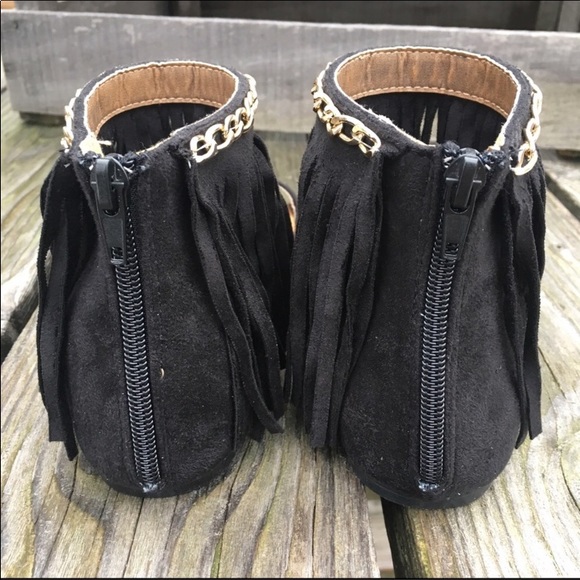 Qupid Black Suede Fringe Gladiator Flats SZ 7! NEW! - Picture 3 of 10